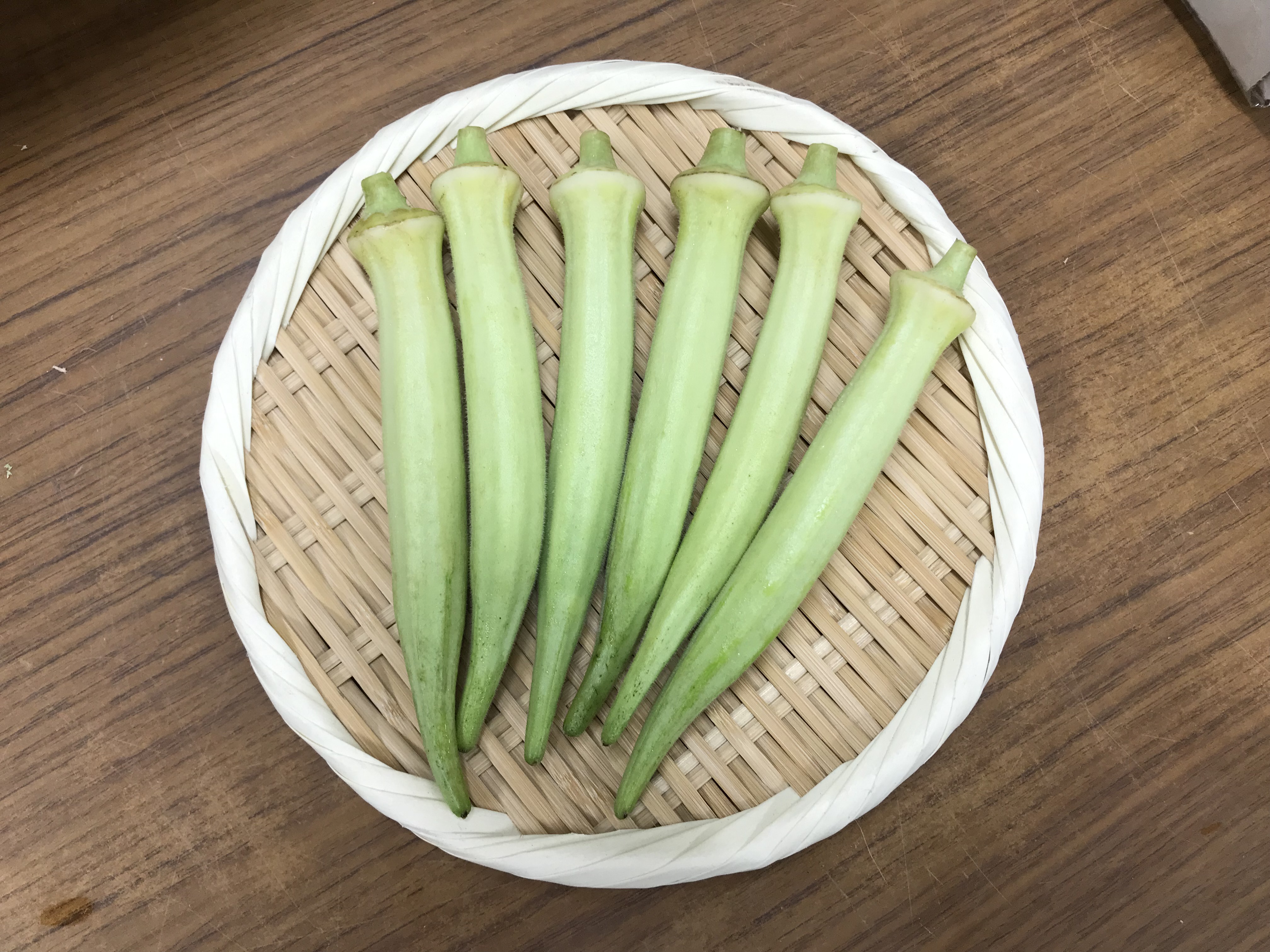 白オクラ